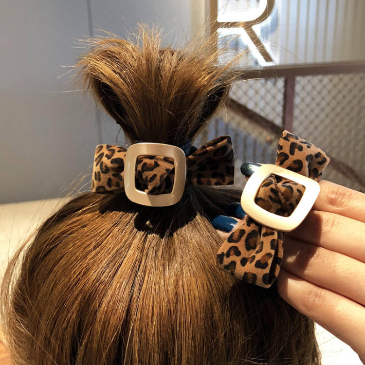 South Korea East Gate Leopard Ribbon New Butterfly Knot Cloth Art Hair Tin Pill Head and Horsetail Hair Ring Card